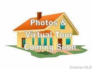  3 BR,  3.00 BTH &nbsp;Contemporary style home in Long Beach