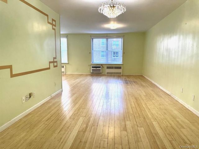  1 BR,  1.00 BTH &nbsp;Other style home in Flushing
