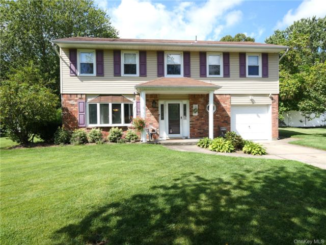 [Port Jefferson Station Real Estate, listing number 7254714]