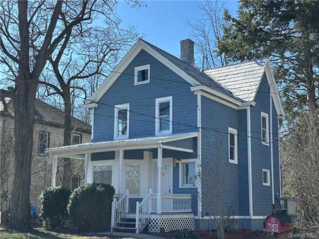  3 BR,  2.00 BTH &nbsp;Foursquare style home in Campbell Hall