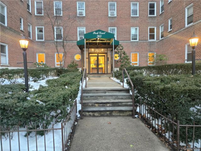 [Bronxville Real Estate, listing number 7255042]