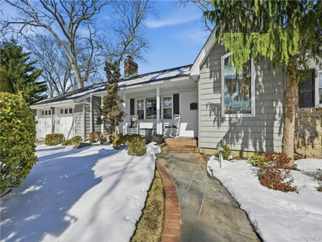 [Rockville Centre Real Estate, listing number 7255084]