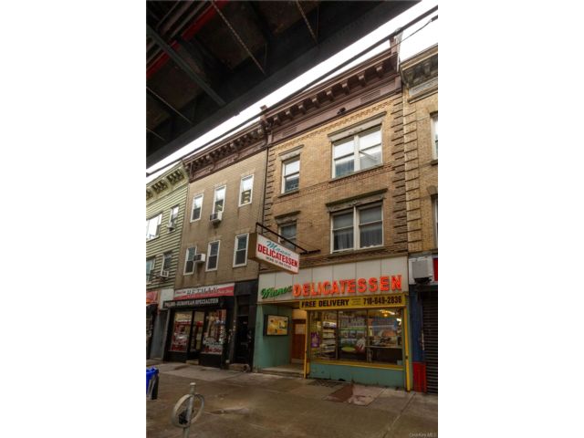 Studio,  0.00 BTH &nbsp;House style home in Woodhaven