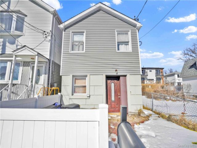 [Howard Beach Real Estate, listing number 7255497]