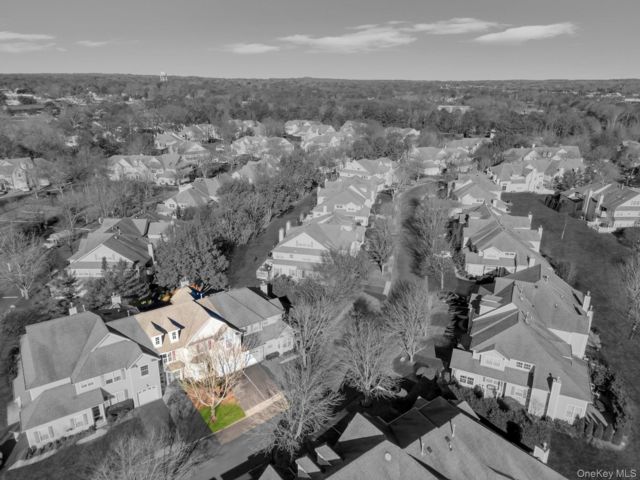  4 BR,  3.00 BTH &nbsp;Other style home in Nesconset