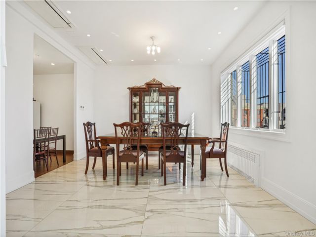  4 BR,  2.00 BTH &nbsp;Other style home in Bedford Stuyvesant