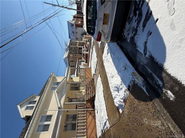  6 BR,  3.00 BTH &nbsp;A-frame style home in Hollis