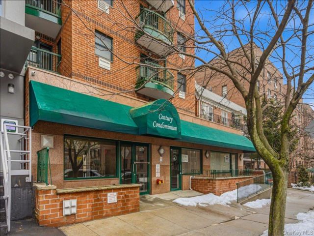  1 BR,  1.00 BTH &nbsp;Other style home in Kew Gardens