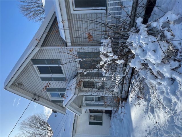  2 BR,  2.00 BTH &nbsp;Farmhouse style home in Call Listing Agent