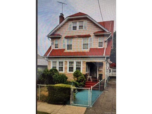  4 BR,  2.00 BTH &nbsp;A-frame style home in Queens Village
