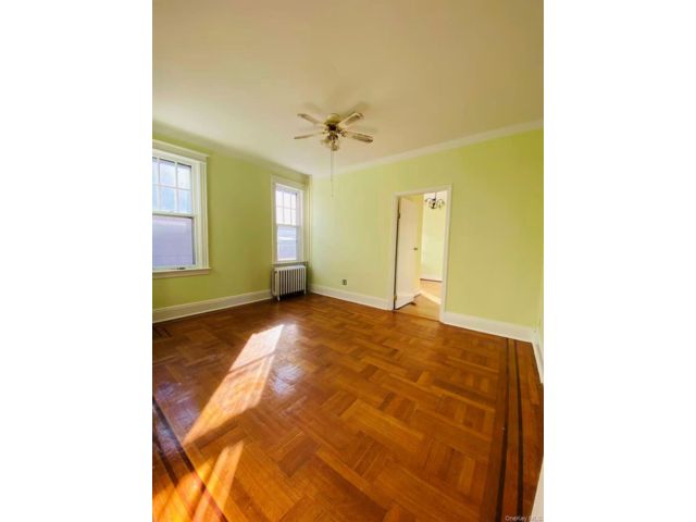  4 BR,  2.00 BTH &nbsp;Other style home in Maspeth