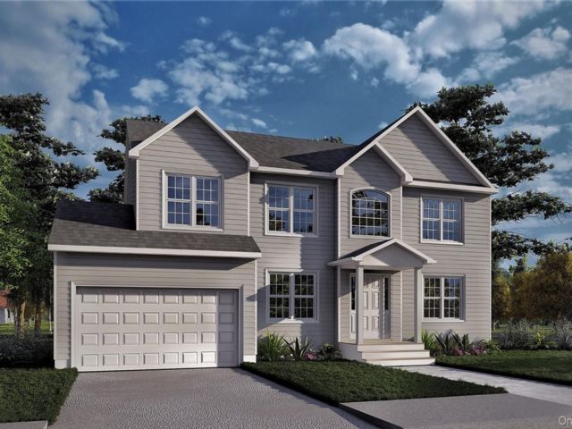  4 BR,  3.00 BTH &nbsp;Colonial style home in Holbrook