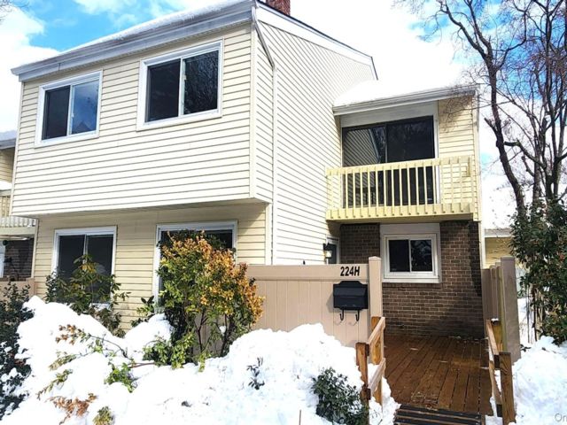 [Holbrook Real Estate, listing number 7256579]