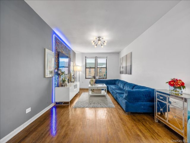 [Woodhaven Real Estate, listing number 7256593]