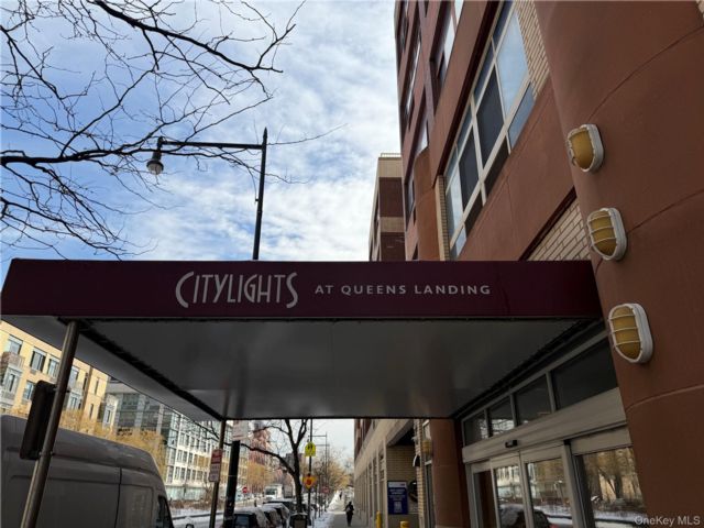  1 BR,  1.00 BTH &nbsp;Other style home in Long Island City