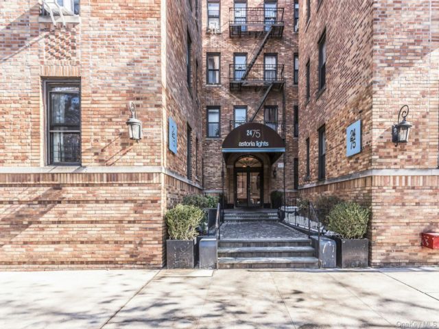  1 BR,  1.00 BTH &nbsp;Other style home in Astoria