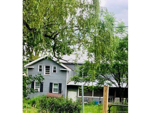  4 BR,  2.00 BTH &nbsp;Farmhouse style home in Cochecton