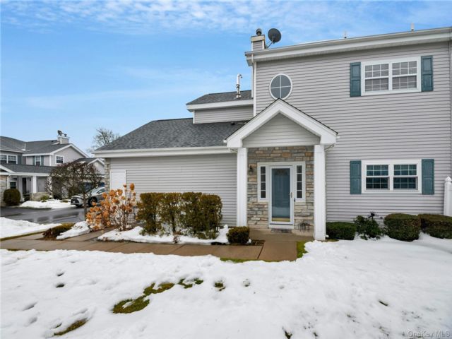[Moriches Real Estate, listing number 7257497]