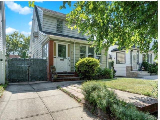  3 BR,  2.00 BTH &nbsp;A-frame style home in Queens Village