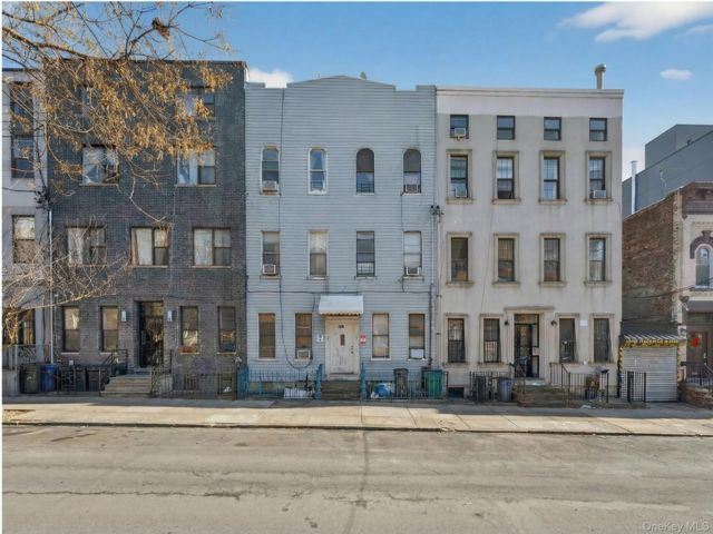 Studio,  0.00 BTH &nbsp;House style home in Bushwick