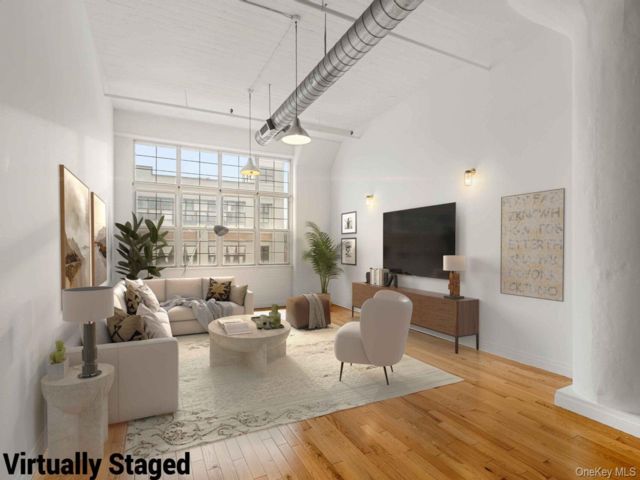  1 BR,  1.00 BTH &nbsp;Condo style home in Clinton Hill