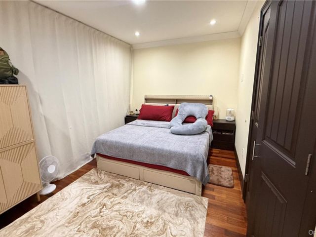  3 BR,  2.00 BTH &nbsp;Colonial style home in Hollis
