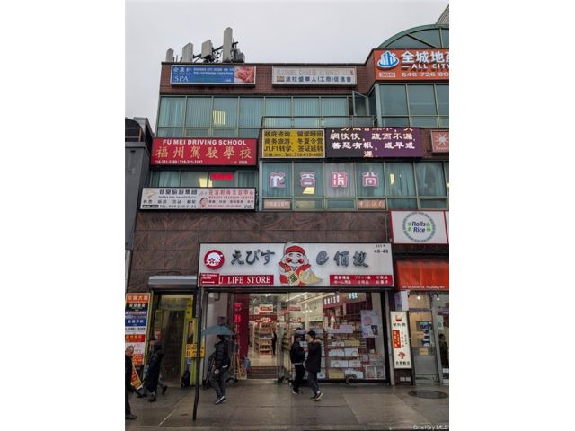 [PHOTO]
