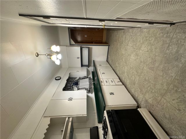  2 BR,  1.00 BTH &nbsp;Colonial style home in Port Jervis