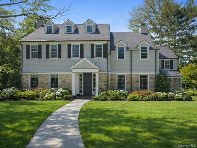  5 BR,  7.00 BTH &nbsp;Colonial style home in Scarsdale
