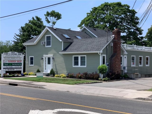 Studio,  0.00 BTH &nbsp;House style home in East Islip