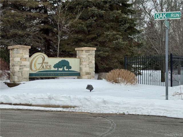  2 BR,  3.00 BTH &nbsp;Ranch style home in Stony Brook