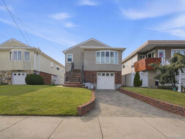 [Howard Beach Real Estate, listing number 7258450]