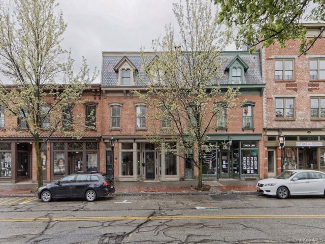  1 BR,  1.00 BTH &nbsp;Traditional style home in Beacon