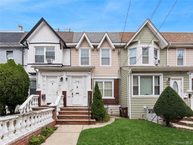  3 BR,  3.00 BTH &nbsp;Other style home in Woodhaven