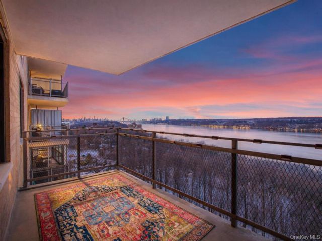[Kingsbridge Real Estate, listing number 7258615]