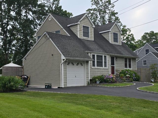  4 BR,  2.00 BTH &nbsp;Cape cod style home in Shoreham