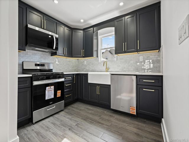  4 BR,  4.00 BTH &nbsp;A-frame style home in Saint Albans