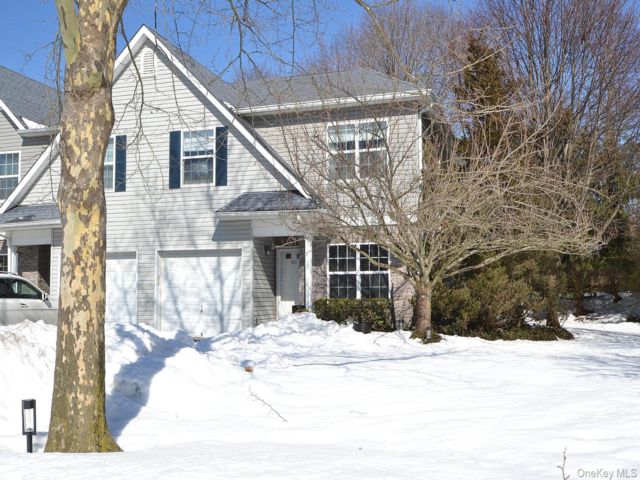  4 BR,  3.00 BTH &nbsp;Other style home in Central Islip