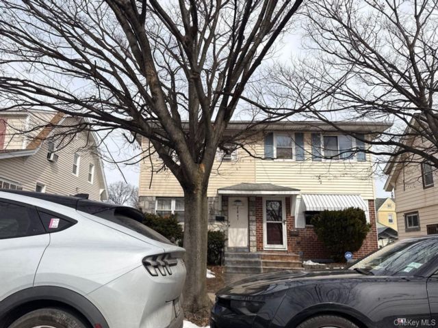  3 BR,  2.00 BTH &nbsp;Colonial style home in Springfield Gardens
