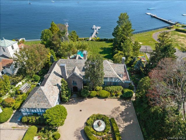  5 BR,  8.00 BTH &nbsp;Tudor style home in Larchmont