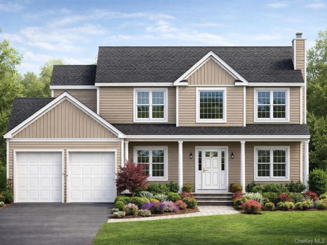  4 BR,  3.00 BTH &nbsp;Colonial style home in Rocky Point