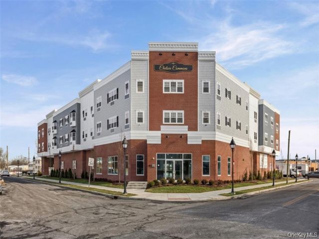  1 BR,  1.00 BTH &nbsp;Other style home in Bay Shore