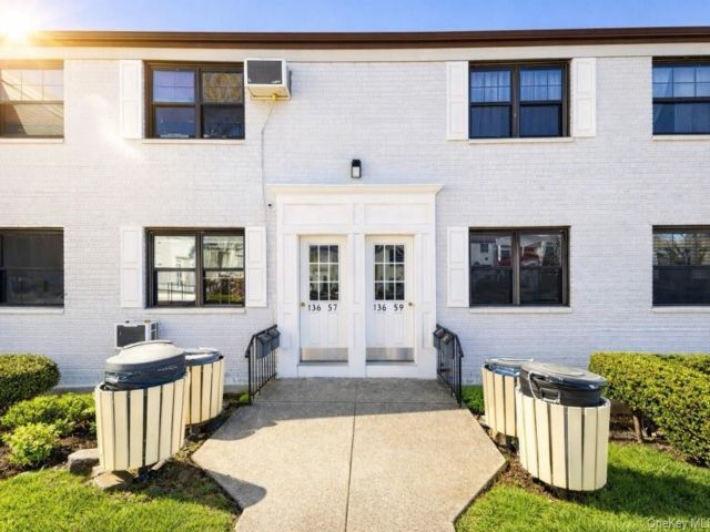  1 BR,  1.00 BTH &nbsp;Other style home in Flushing