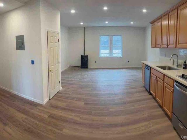  2 BR,  1.00 BTH &nbsp;Other style home in Yonkers