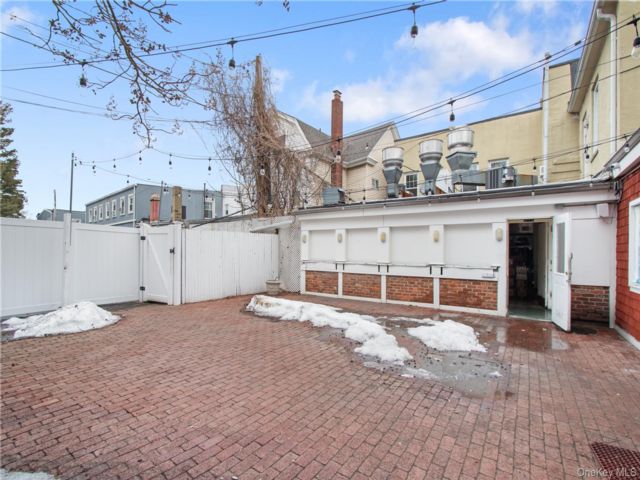 Studio,  0.00 BTH &nbsp;House style home in Oyster Bay