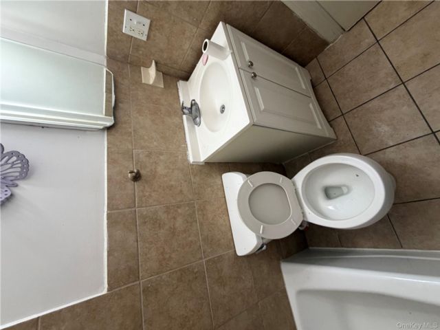  2 BR,  1.00 BTH &nbsp;A-frame style home in Woodhaven