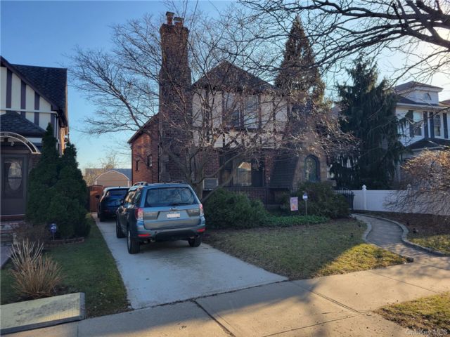 [Flushing Real Estate, listing number 7260499]