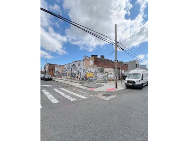 Studio,  0.00 BTH &nbsp;House style home in Greenpoint