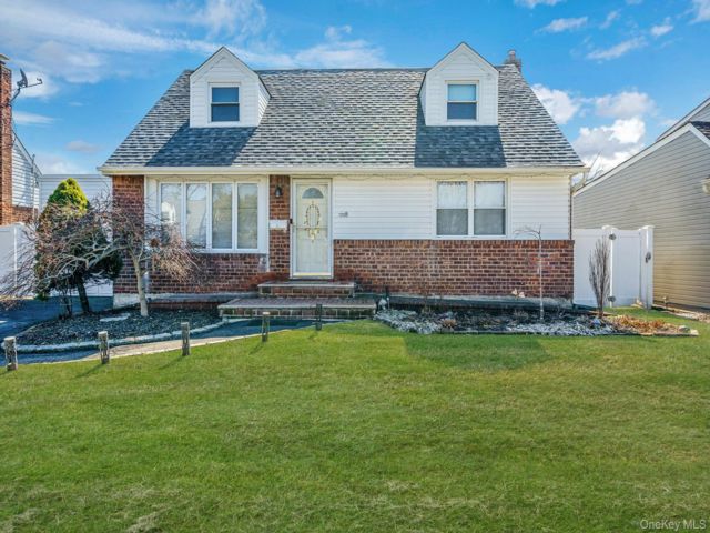 [East Meadow Real Estate, listing number 7260865]