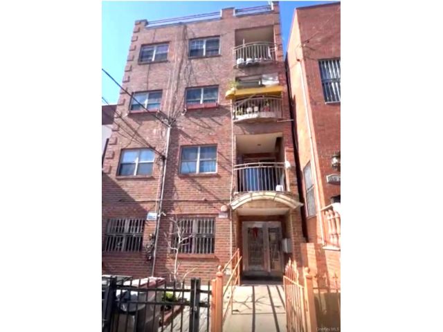  3 BR,  2.00 BTH &nbsp;Other style home in Corona